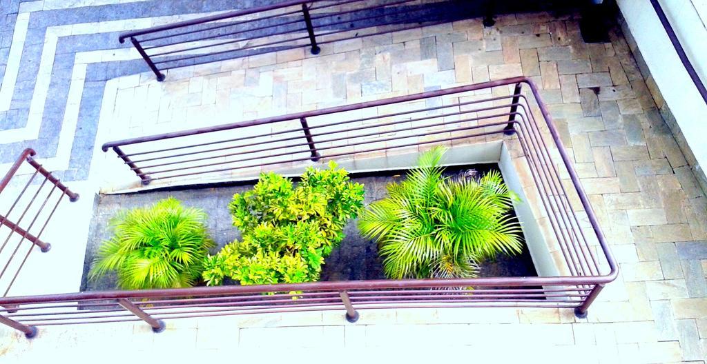 Hotel Eden โซโรกาบา ภายนอก รูปภาพ